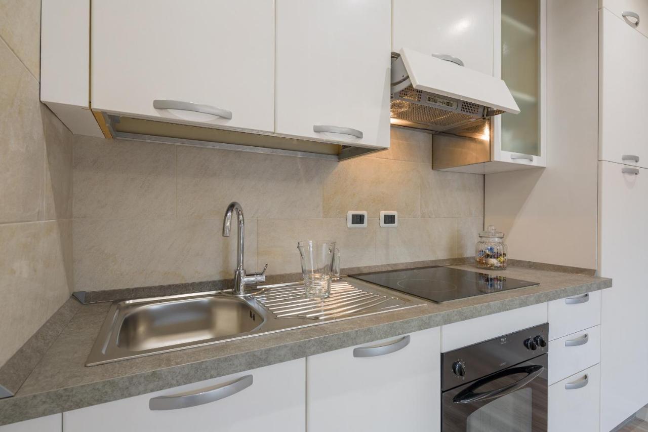 Canna Da Zucchero Apartment Verona Bagian luar foto